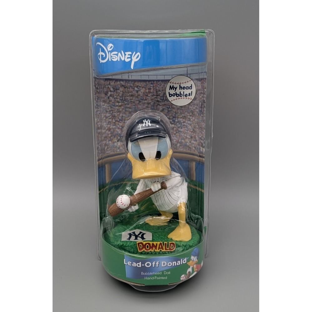 New York Yankees Lead-Off Donald Duck Baseball Disney Bobblehead Sealed Rare